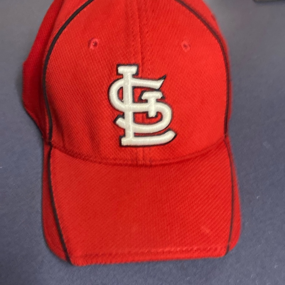 Red St. Louis Cardinals fitted stretch hat.  Small/Medium
